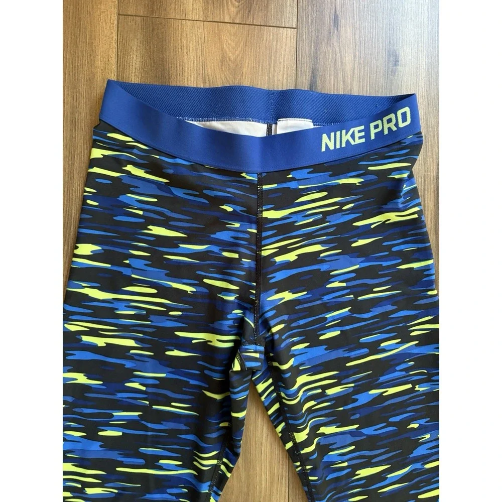 Nike product pair